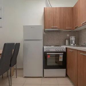 verificați disponibilitatea