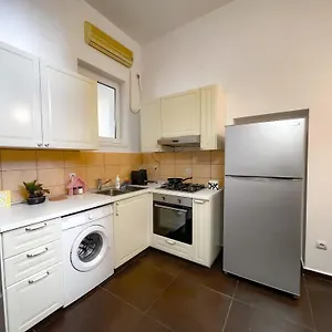  Appartamento Cool Flat In The Heart Of Bucharest's Fun And History